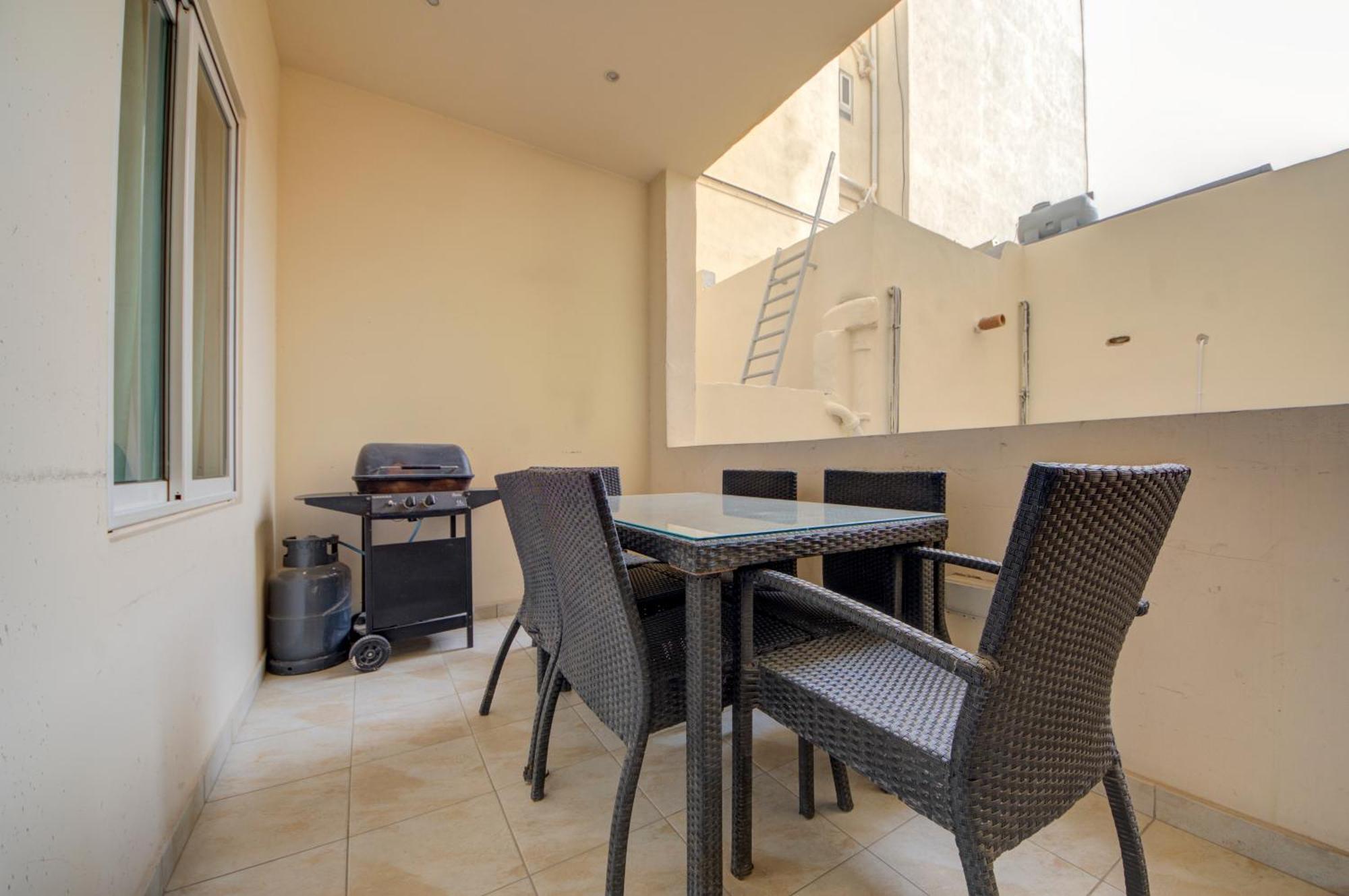 Sapphire Residences - Sliema 2 Bedroom Apartments With Views By Shortletsmalta Exterior photo